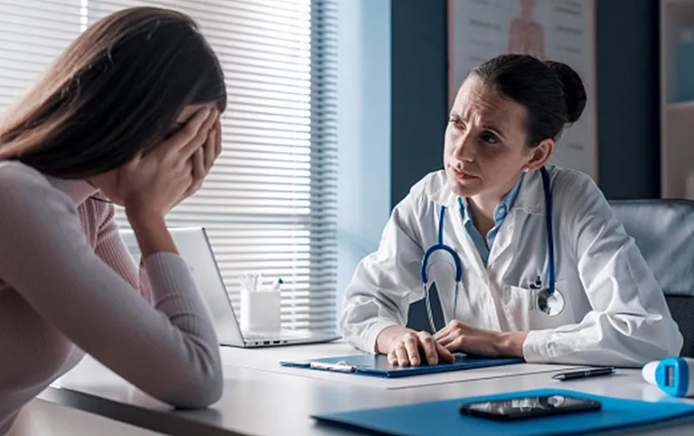 Dual Diagnosis Patient Consulting Treatment Procedure in Savannah, GA